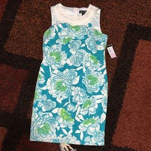 Very cute summer time Jessica Howard dress